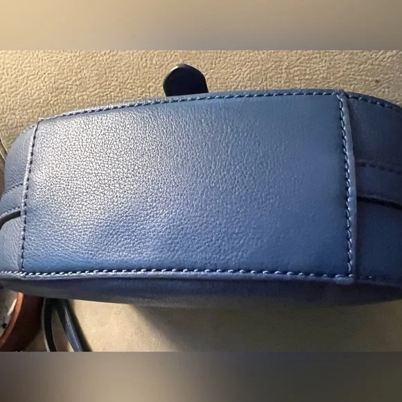 Fossil Emery blue pebble leather NWOT crossbody - Picture 3 of 7